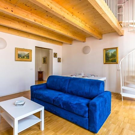 Nova Stylish House In Center By Napoliapartments מראה חיצוני תמונה
