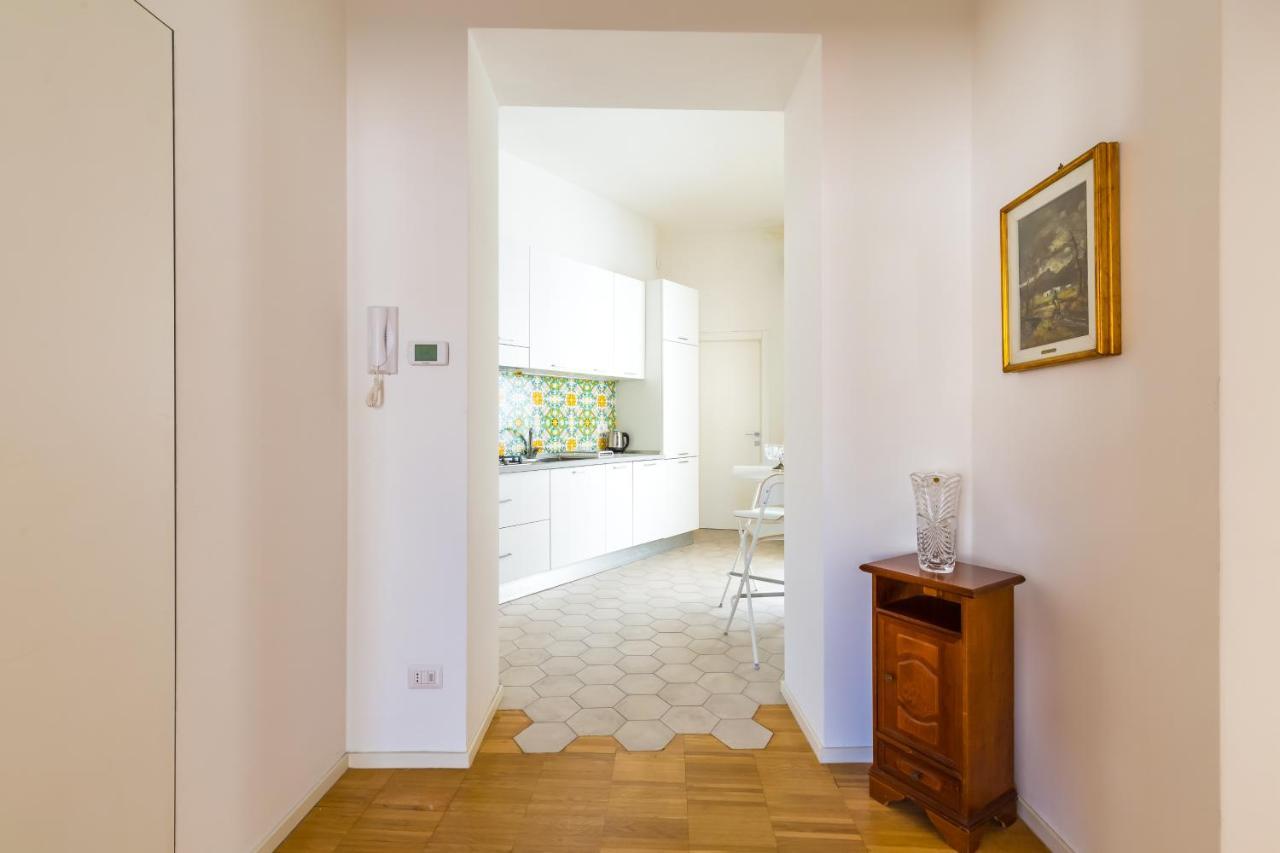 Nova Stylish House In Center By Napoliapartments מראה חיצוני תמונה