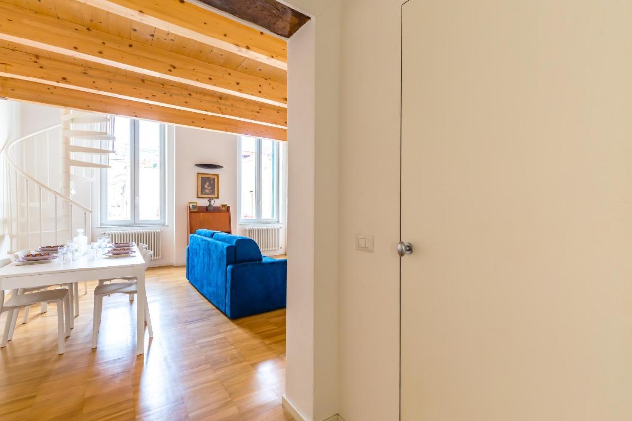 Nova Stylish House In Center By Napoliapartments מראה חיצוני תמונה
