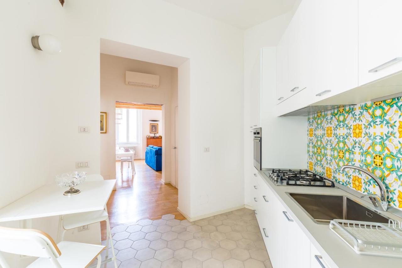 Nova Stylish House In Center By Napoliapartments מראה חיצוני תמונה